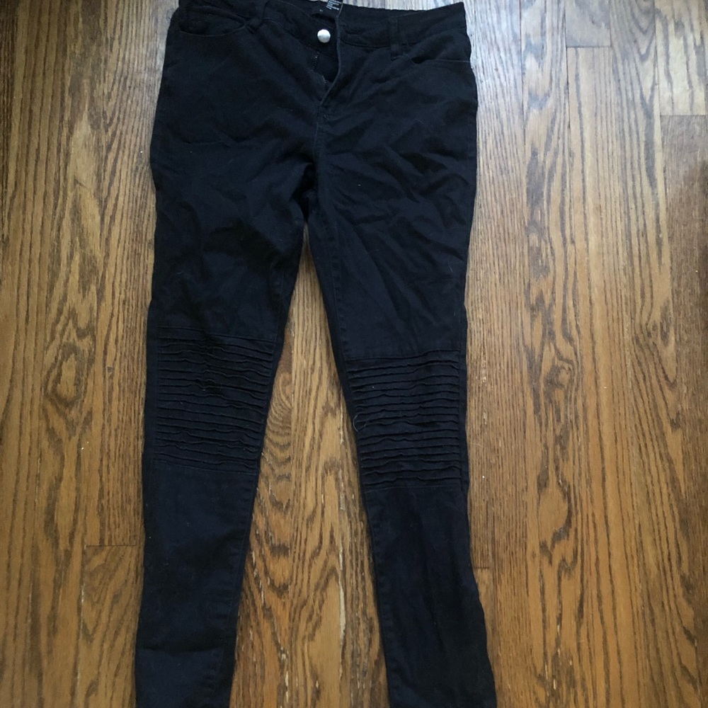 Skinny jeans; black.